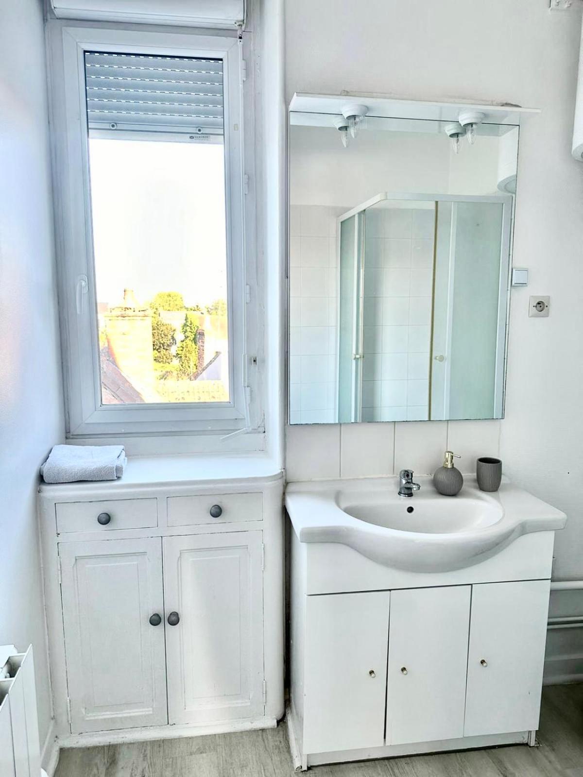 Appartement Moderne Vierzon Kültér fotó